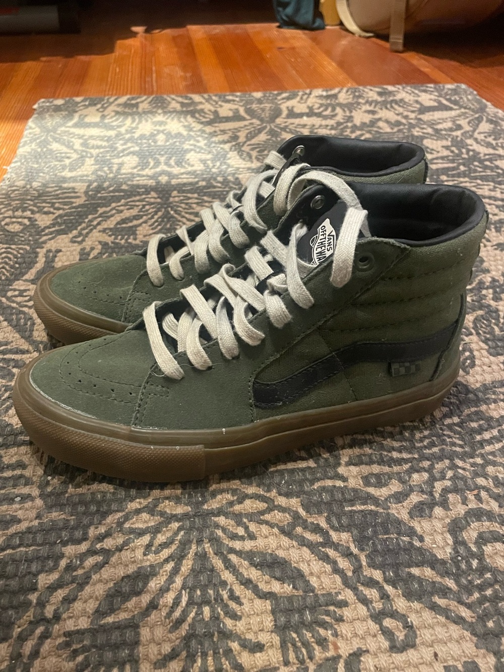 Vans Sk8 Hi Old Skool Skateboarding Shoes Green w/ Gum Soles. Womens 8 Mens 6.5